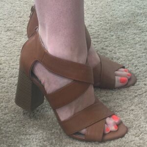 Worthington Tan Strappy Block Heels